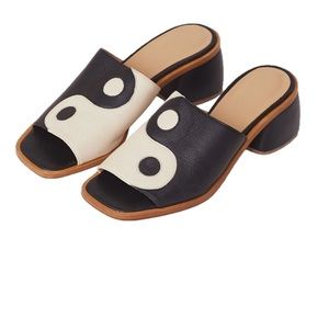 Paloma Wool Yin Yang Mules Size 39